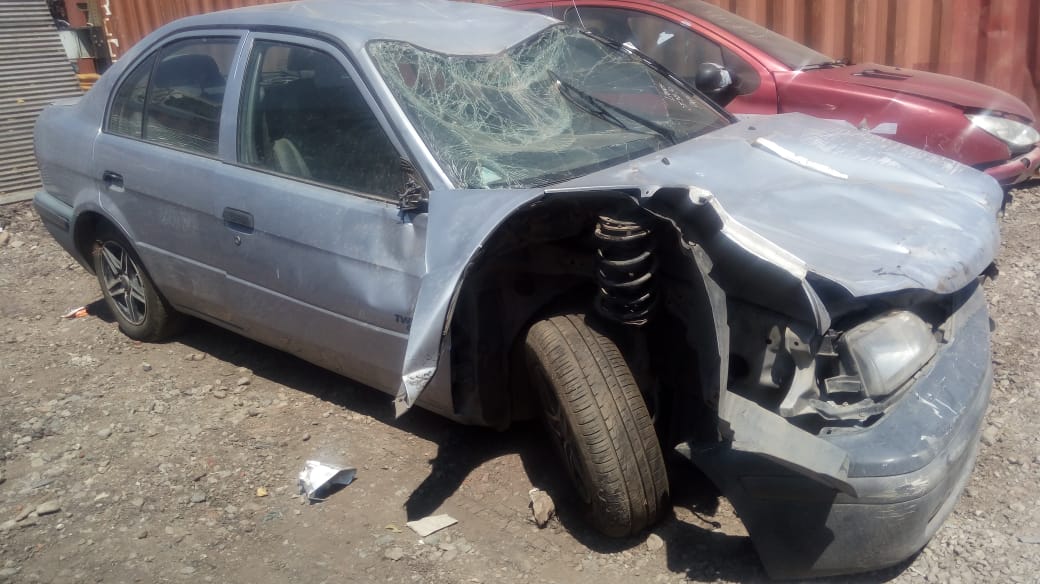  Toyota TERCEL 1999    EN DESARME